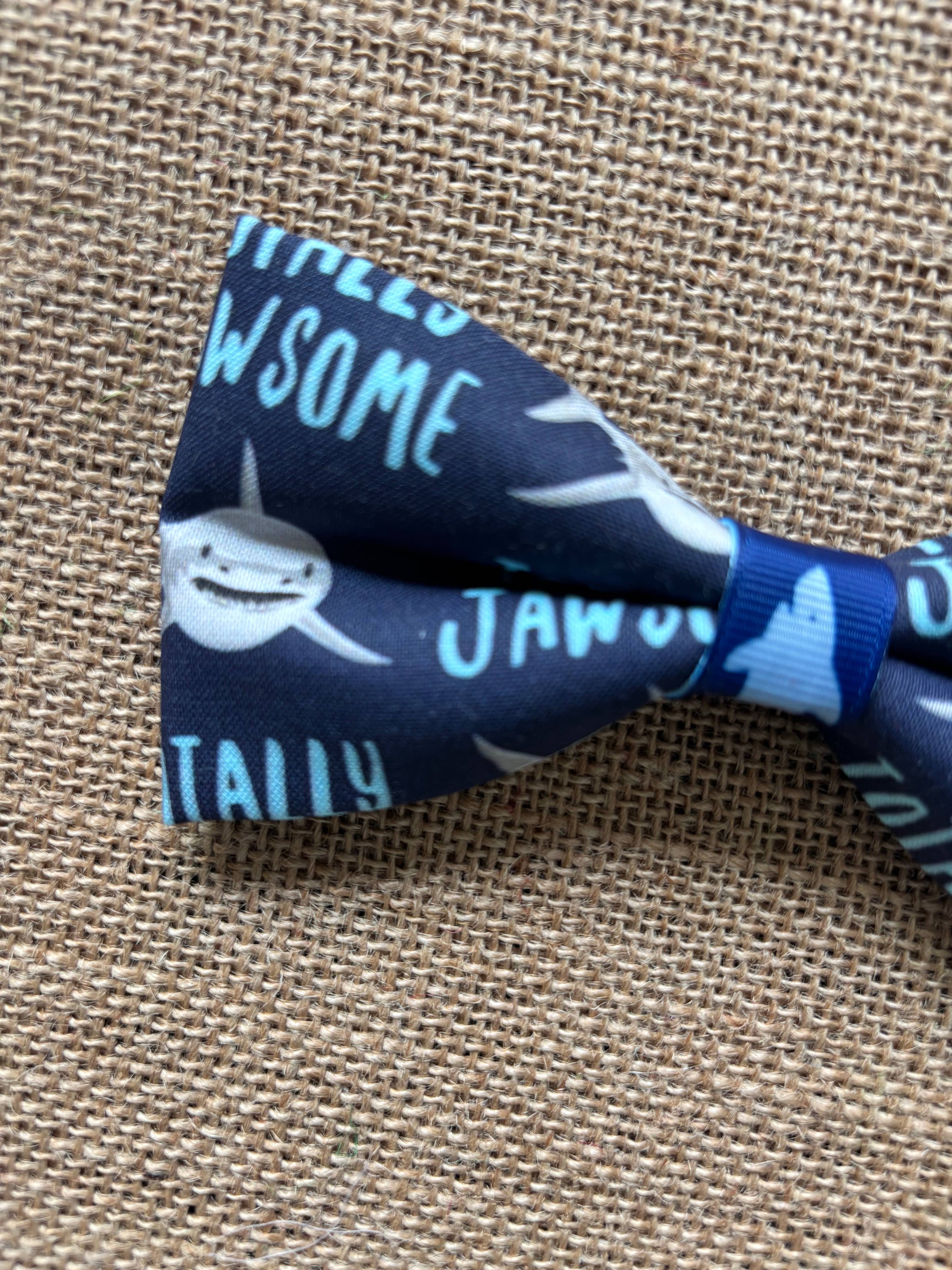 Totally Jawsome Sharks Velcro Collar Bow Tie for Cat and Dogs