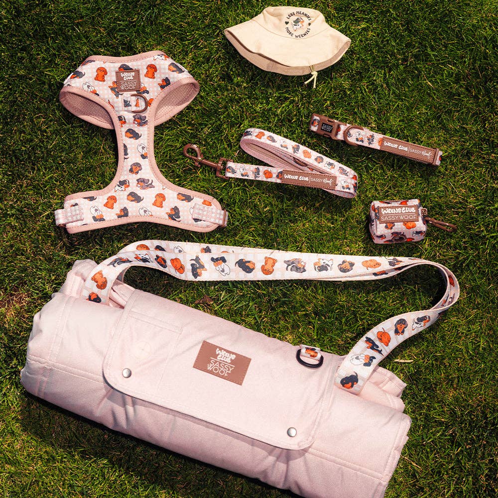 Dog Waste Bag Holder Weens Club With Clasp
