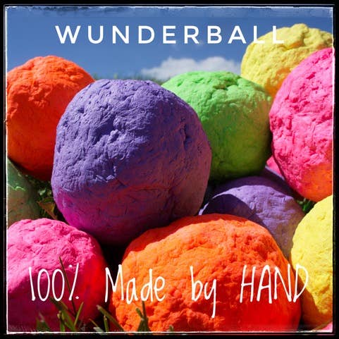 WUNDERBALL SMALL Recycled Floating Dog Ball