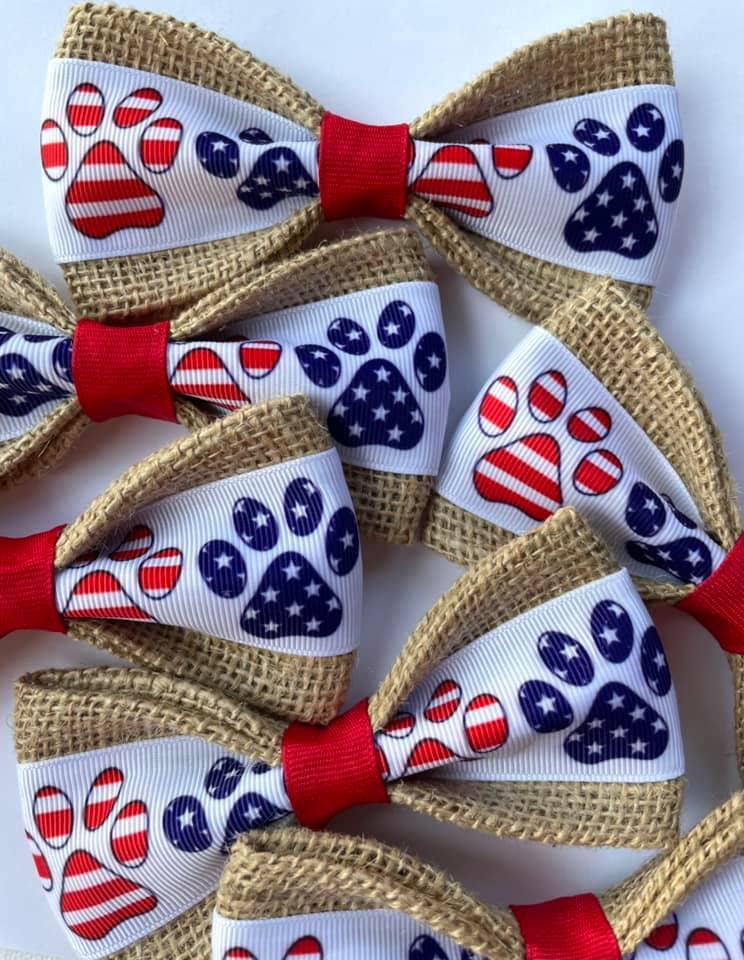Patriotic Paw Print Velcro Collar Bow Tie for Cat and Dogs