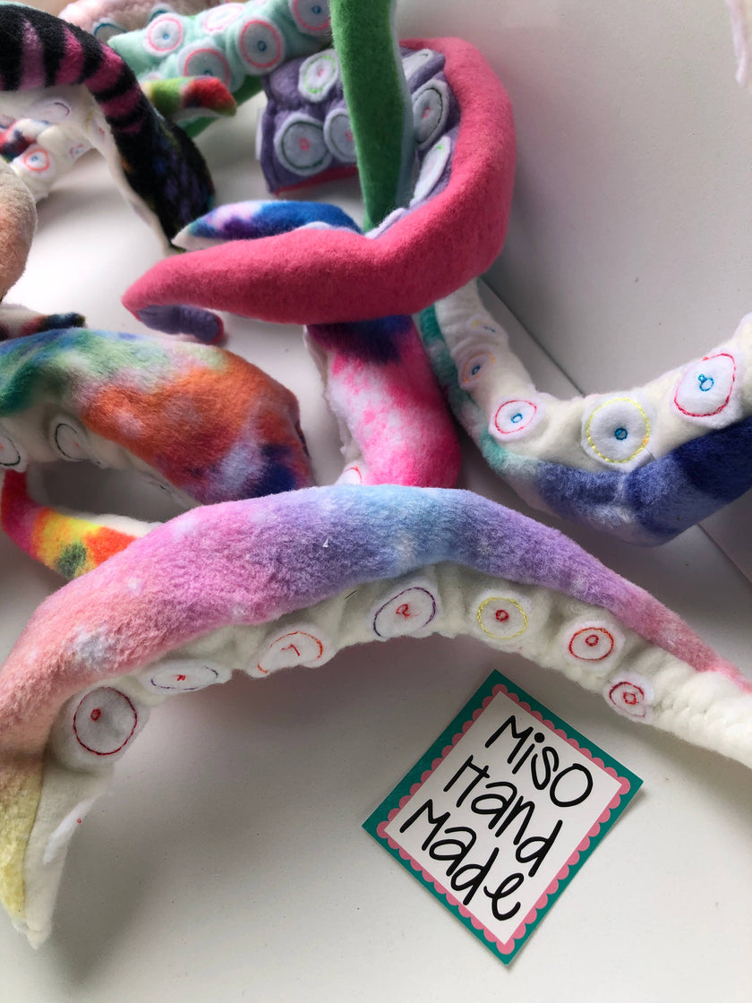 Cat Toy Tentacle Catnip Kraken Plush Toy