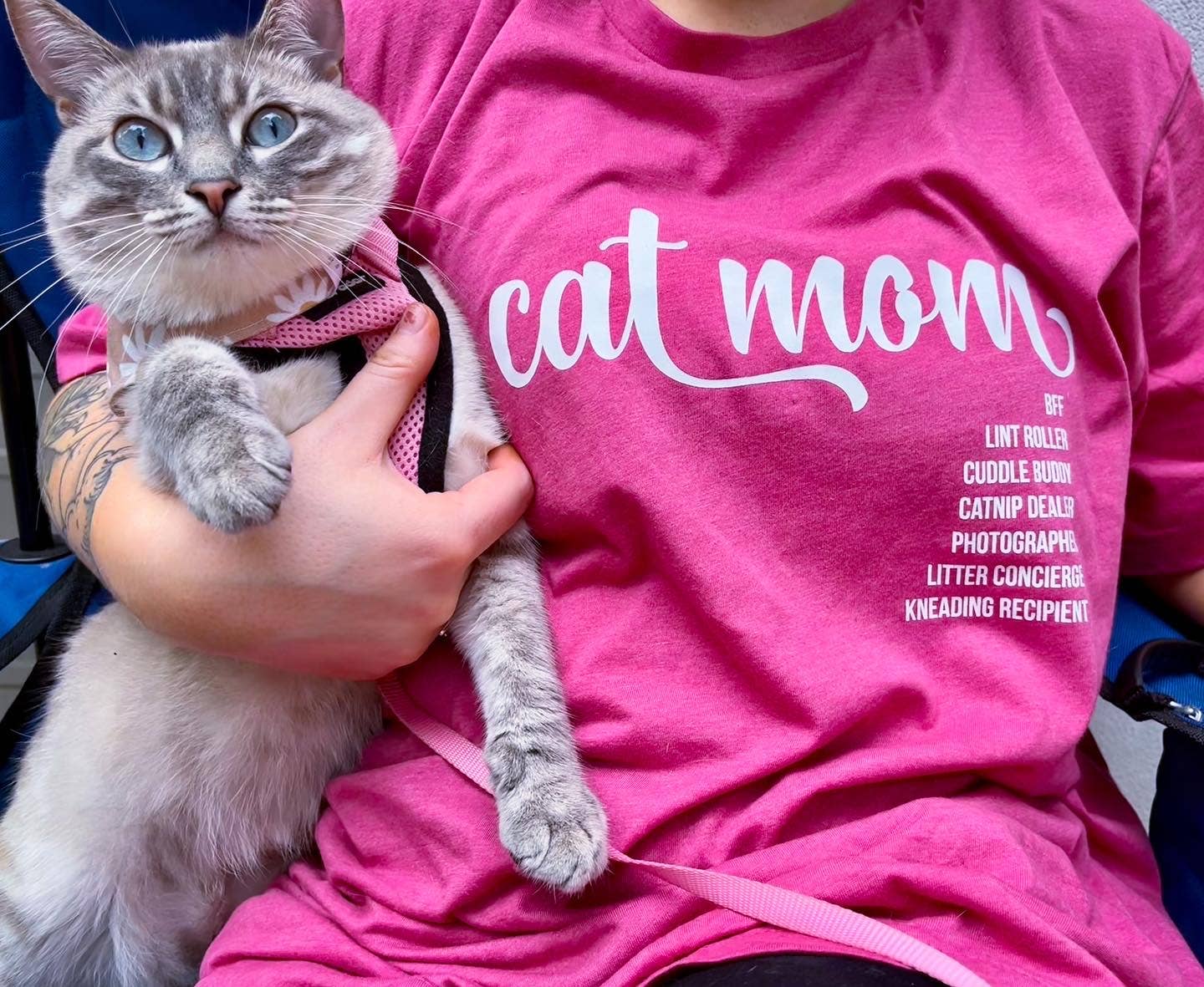 Cat Mom T-shirt from Luv the Paw