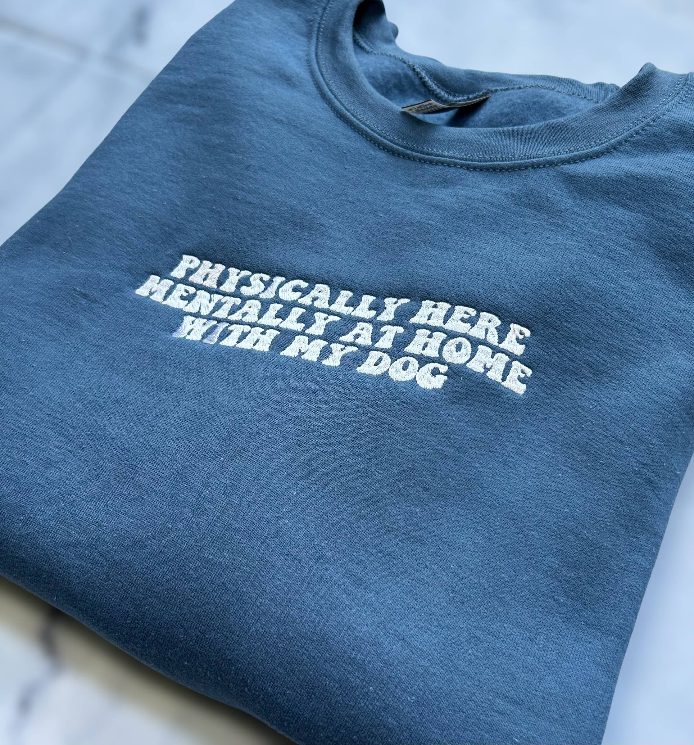 Crewneck Embroidered 